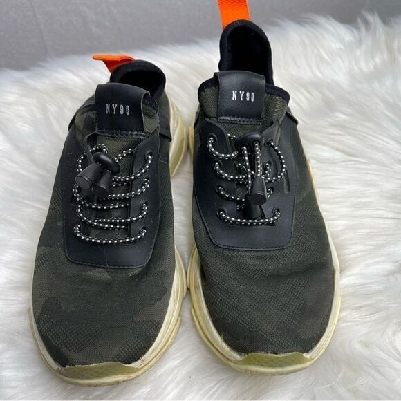 Steve Madden Myles Knit Green Camouflage Sneakers 7 - Picture 2 of 8